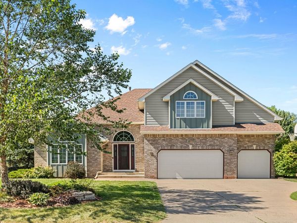 11862 Isanti Street NE, Blaine, MN 55449
