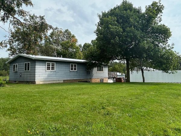 36001 Verdin Street NW, Cambridge, MN 55008