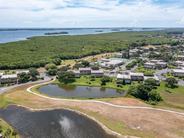 7 Vista Gardens Trail, Unit 205, Vero Beach, FL 32962