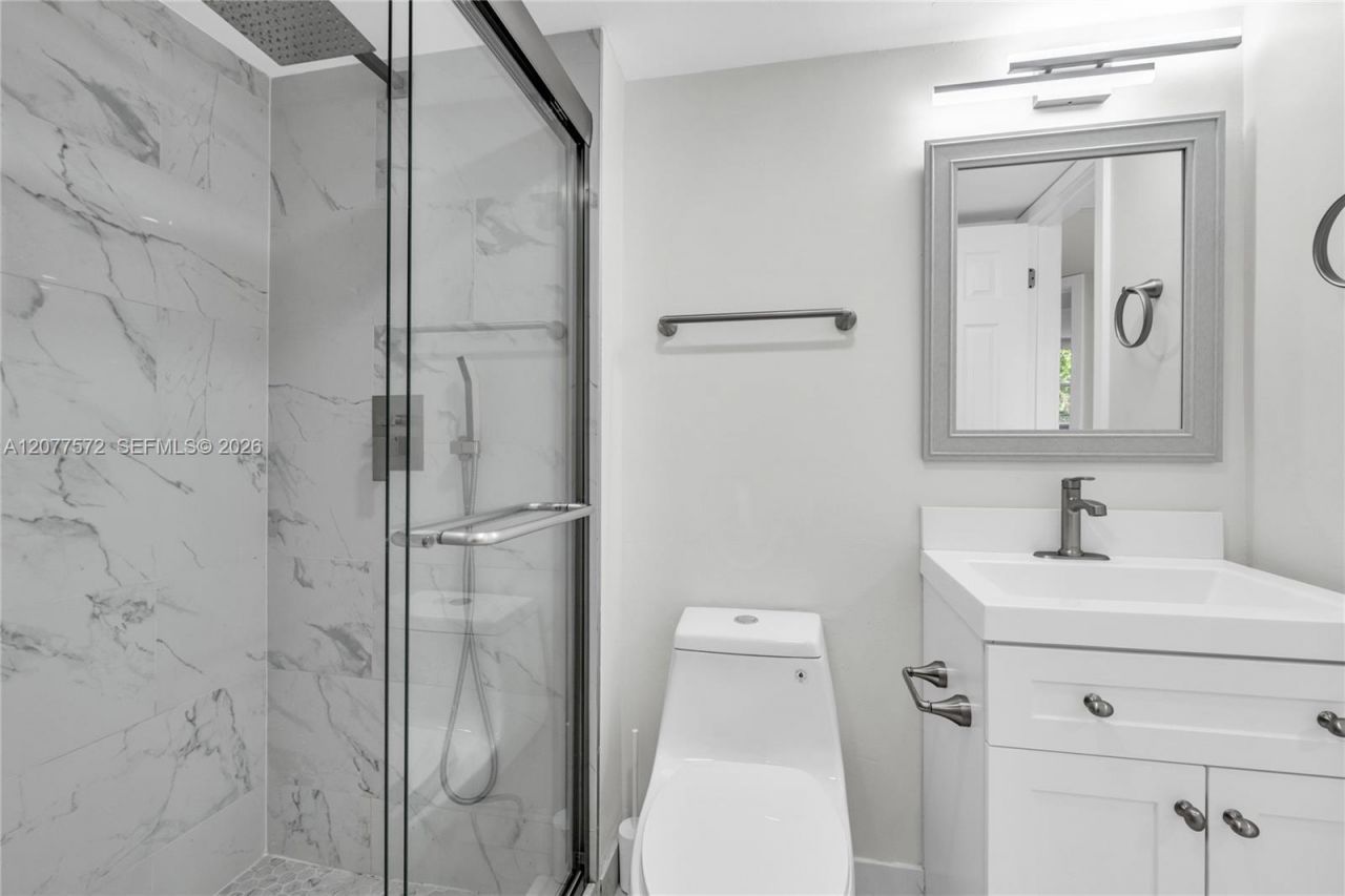 9091 Lime Bay Blvd, Unit 211, Tamarac, FL 33321 Photo