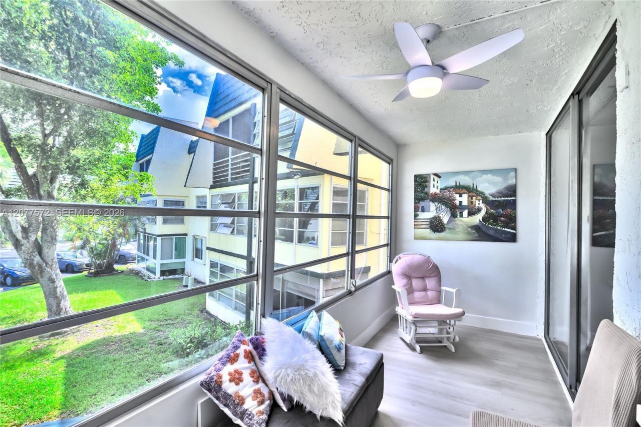 9091 Lime Bay Blvd, Unit 211, Tamarac, FL 33321 Photo