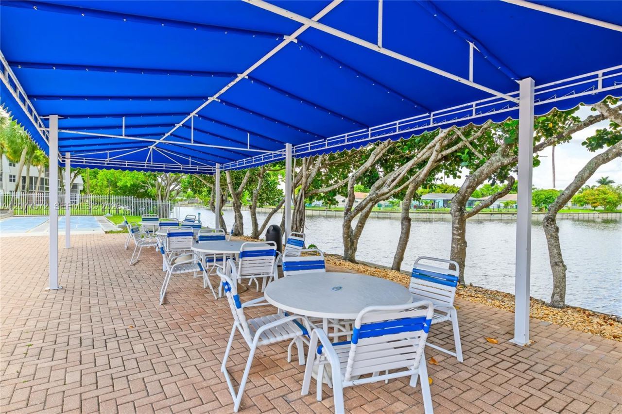 9091 Lime Bay Blvd, Unit 211, Tamarac, FL 33321 Photo