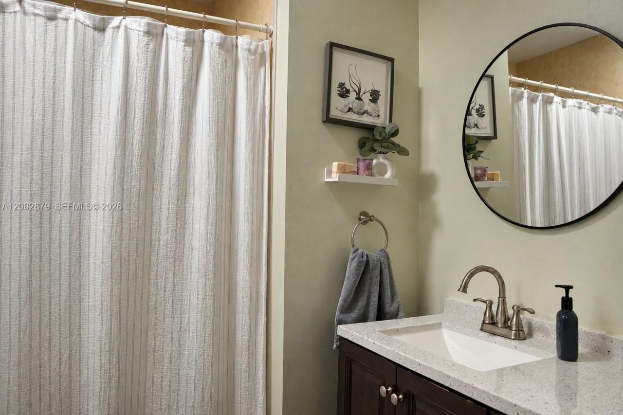 7001 W 35th Ave , Unit 290, Hialeah, FL 33018 Photo