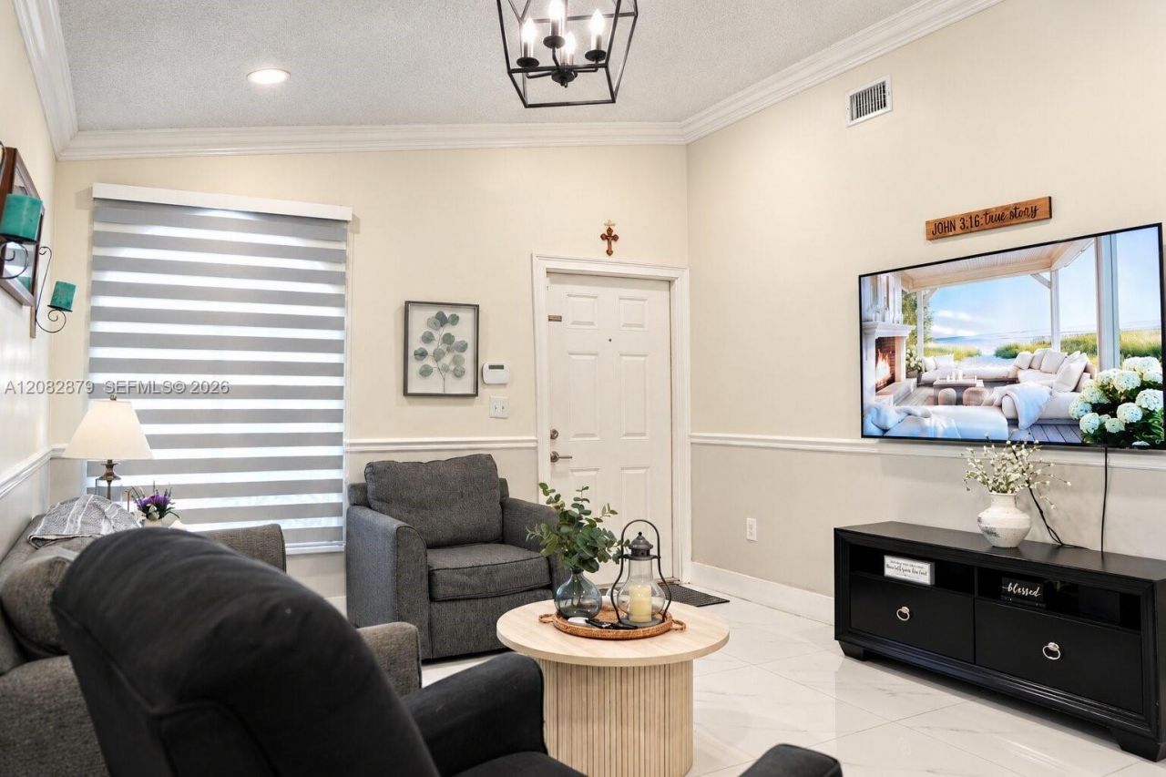 7001 W 35th Ave , Unit 290, Hialeah, FL 33018 Photo
