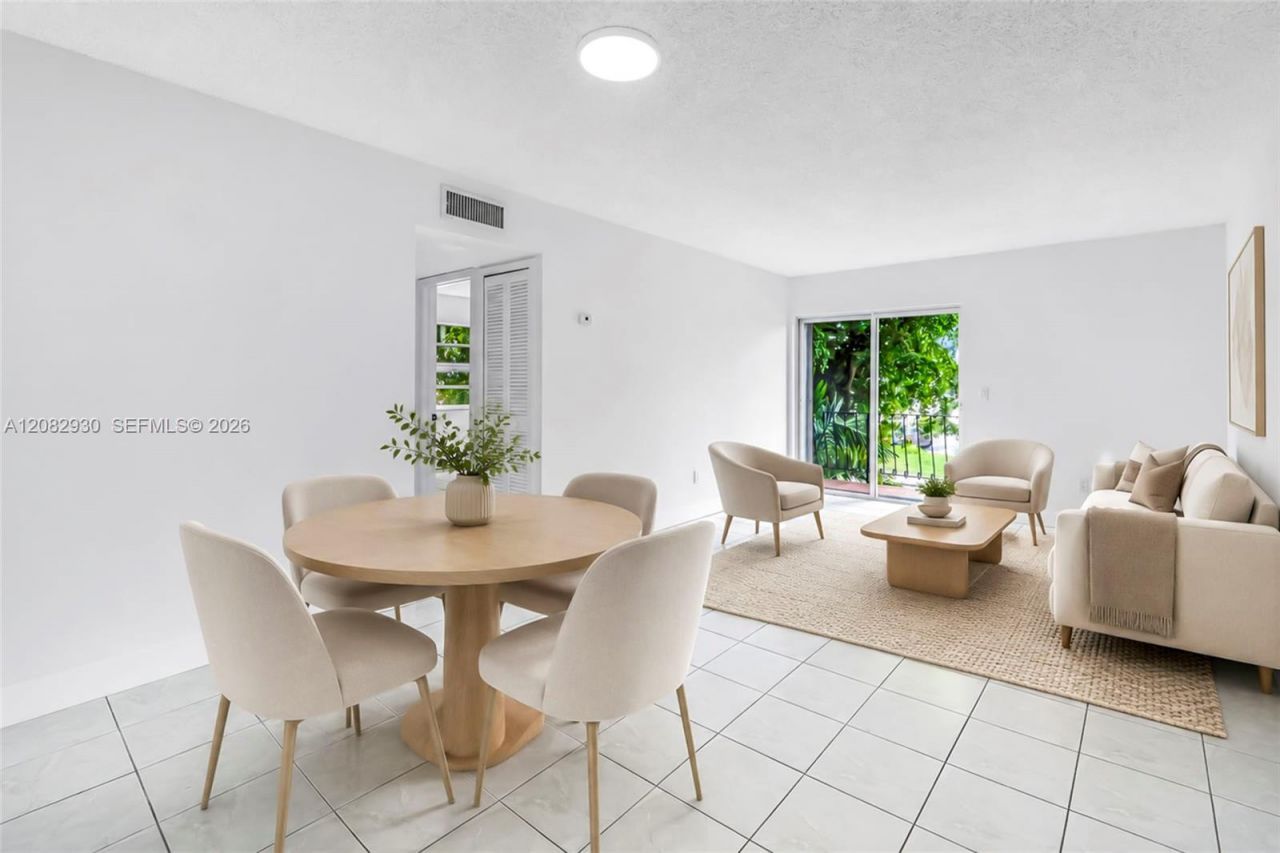 6825 W Flagler St, Unit 202, Miami, FL 33144 Photo