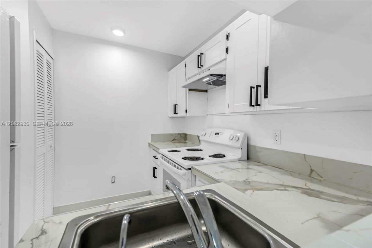 6825 W Flagler St, Unit 202, Miami, FL 33144 Photo