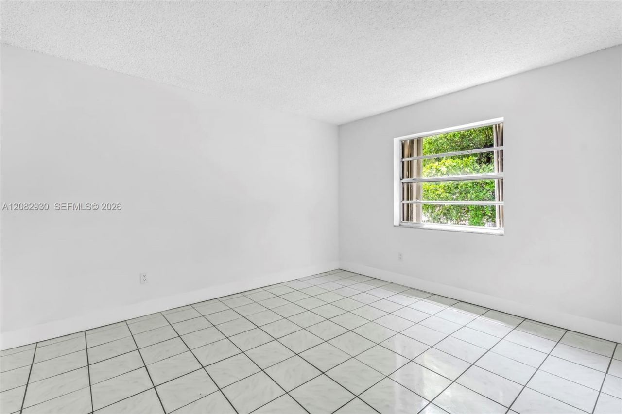 6825 W Flagler St, Unit 202, Miami, FL 33144 Photo