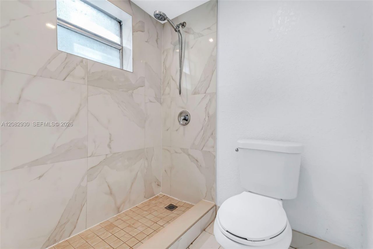 6825 W Flagler St, Unit 202, Miami, FL 33144 Photo
