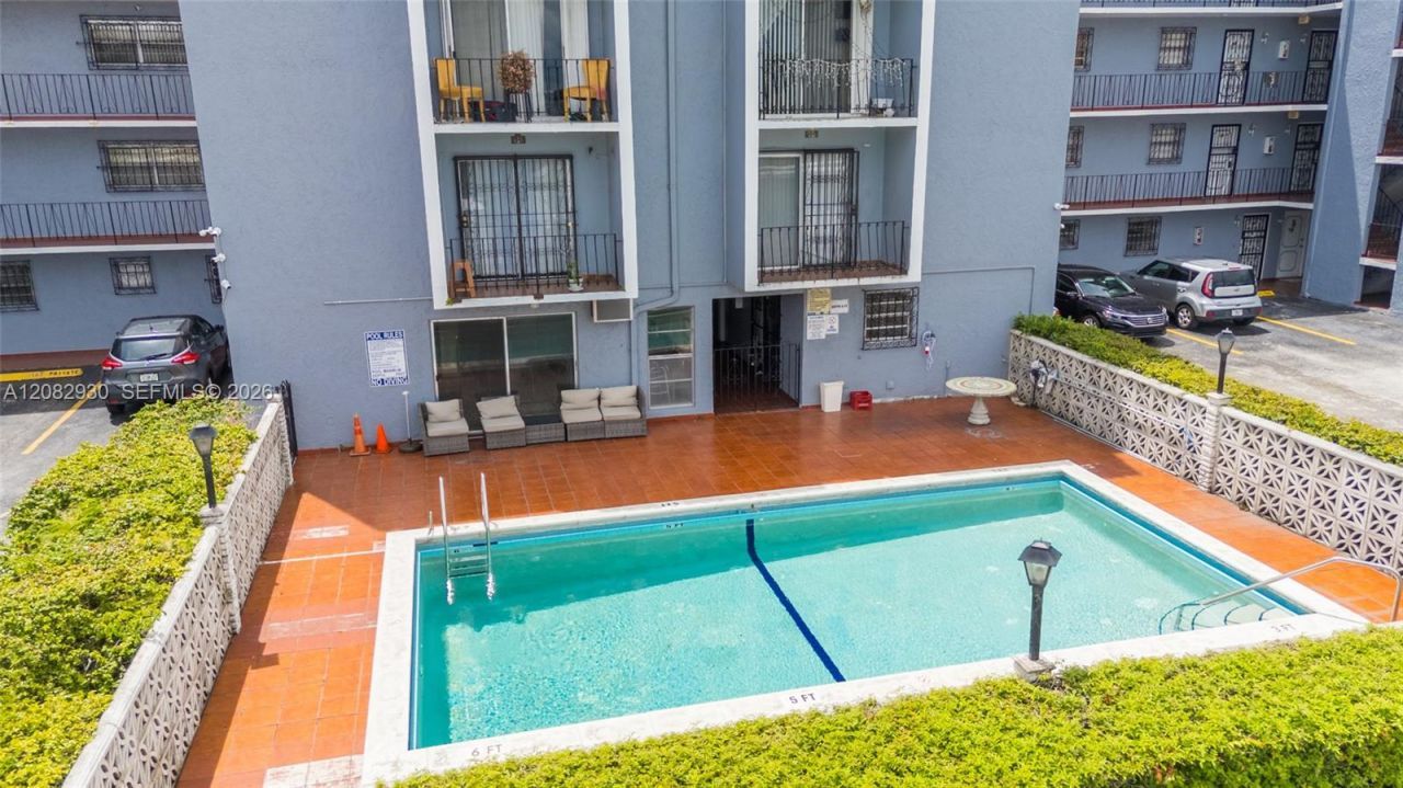 6825 W Flagler St, Unit 202, Miami, FL 33144 Photo