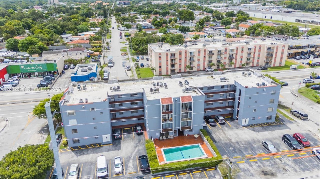 6825 W Flagler St, Unit 202, Miami, FL 33144 Photo