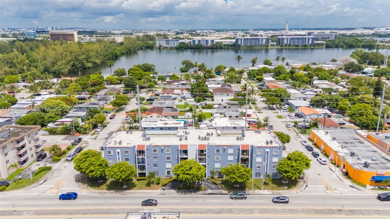 6825 W Flagler St, Unit 202, Miami, FL 33144 Photo