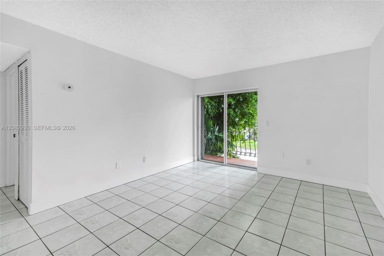 6825 W Flagler St, Unit 202, Miami, FL 33144 Photo