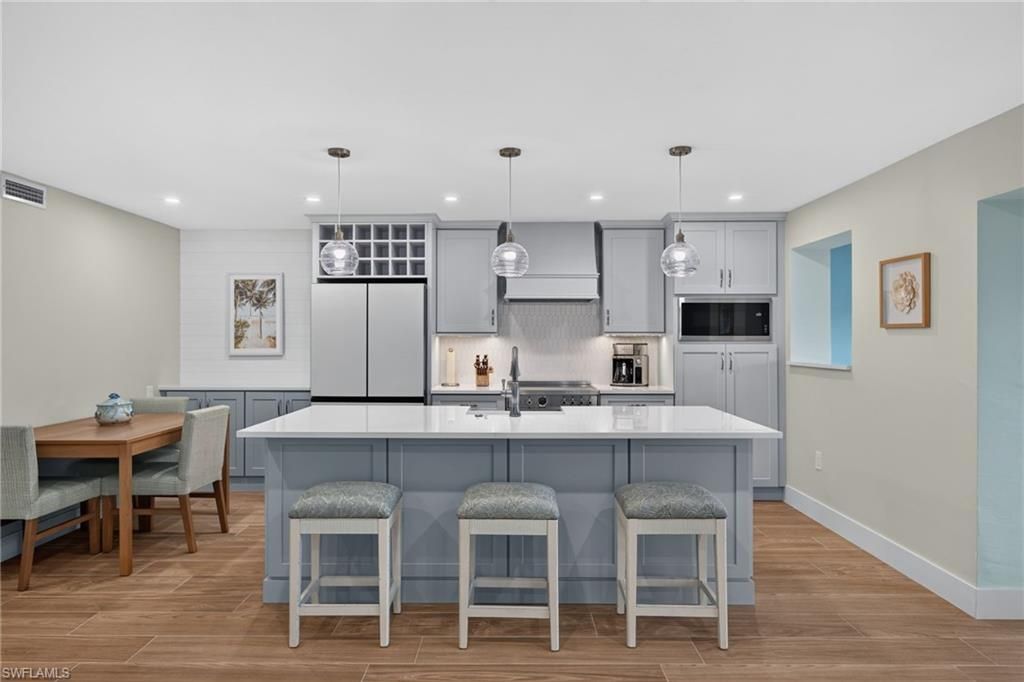 1610 Middle Gulf Dr , Unit B-2, Sanibel, FL 33957 Photo