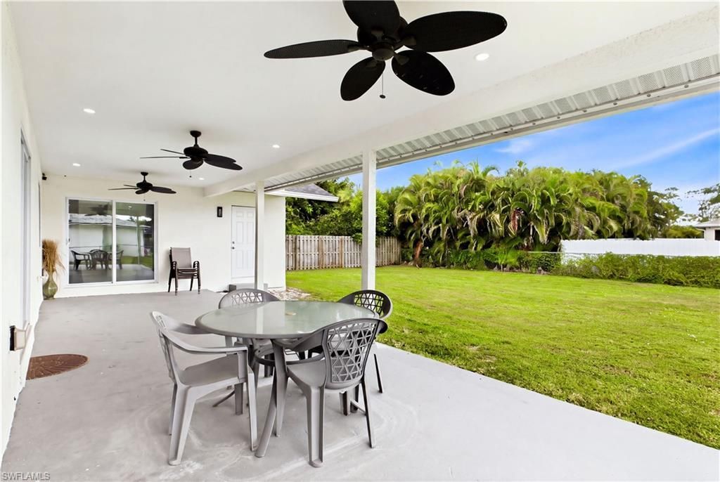 256 SE Santa Barbara Pl, Cape Coral, FL 33990 Photo