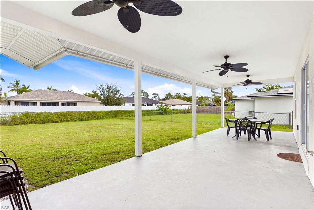 256 SE Santa Barbara Pl, Cape Coral, FL 33990 Photo