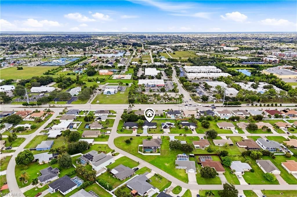 256 SE Santa Barbara Pl, Cape Coral, FL 33990 Photo
