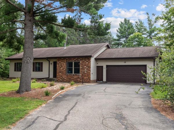 1811 WHISPERING PINE DRIVE, Plover, WI 54467