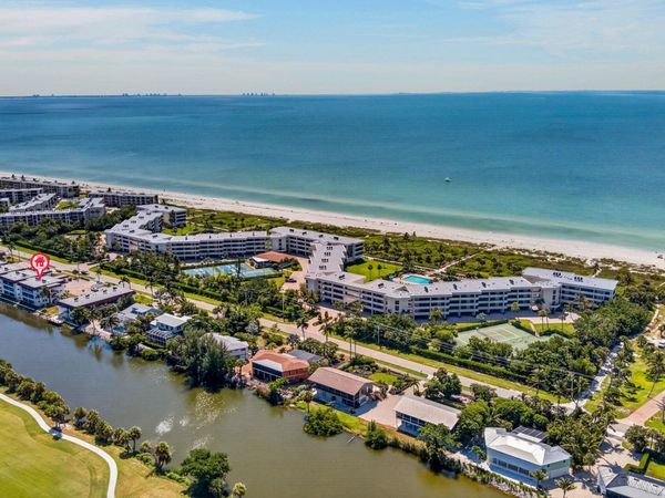 1610 Middle Gulf Dr, Unit B-2, Sanibel, FL 33957