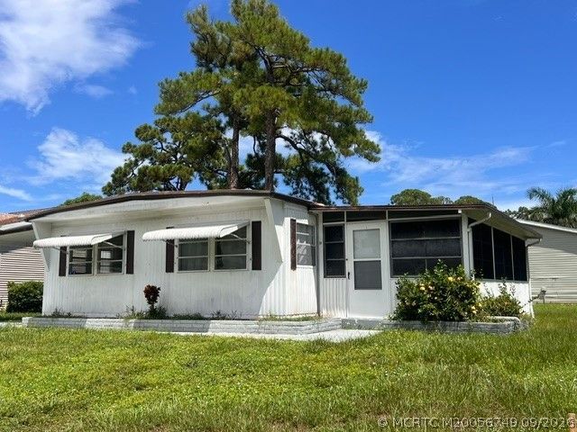 6250 Ficus Lane , Lantana, FL 33462 Photo