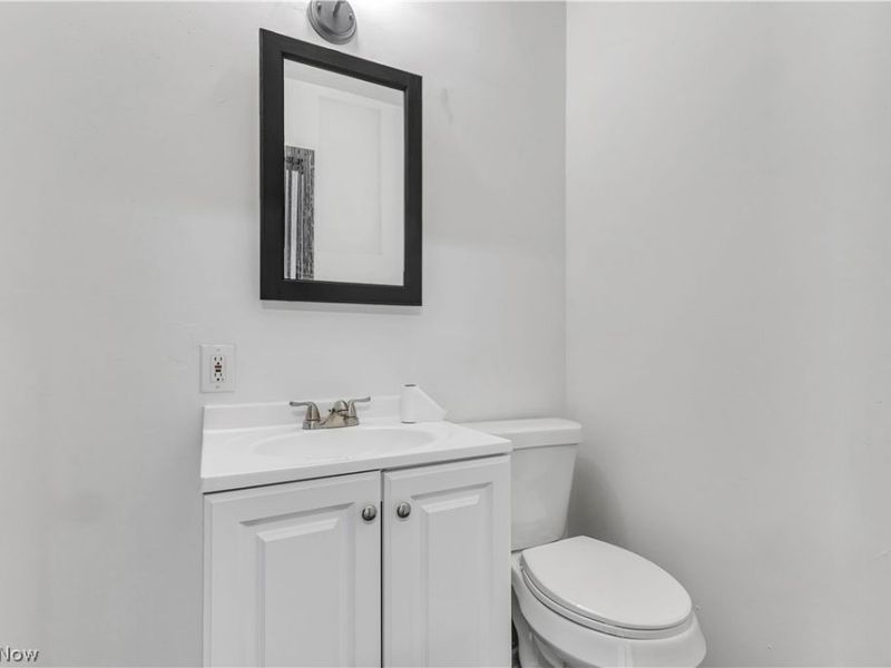 913 Lake Avenue, Elyria, OH 44035 Photo 15