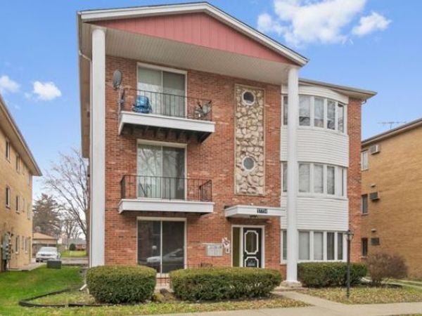 17754 Rosewood Drive , Unit 2N, Lansing, IL 60438