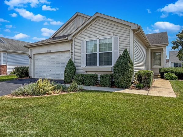 21311 Prince Lake Drive , Crest Hill, IL 60403