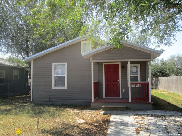 506 E SARAH ST, Beeville, TX 78102