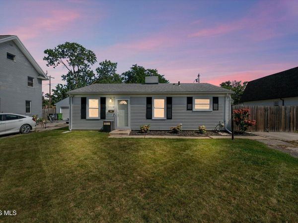 1118 Scott Street, Maumee, OH 43537
