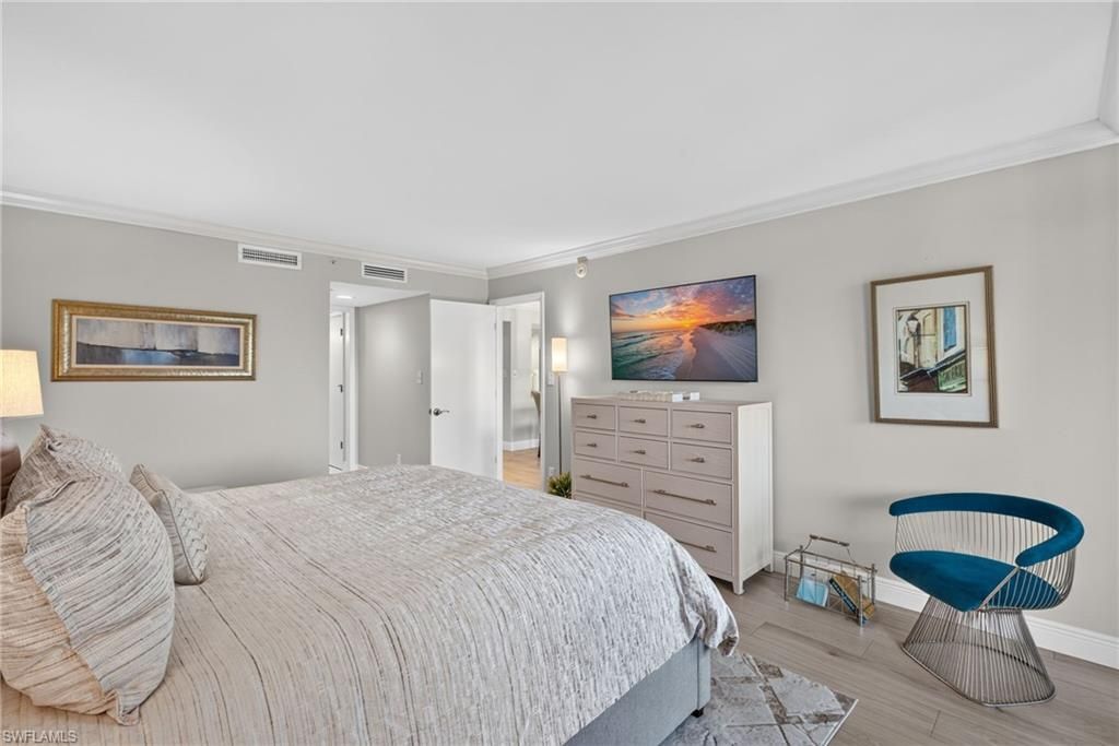 6020 Pelican Bay Blvd , Unit 402, Naples, FL 34108 Photo