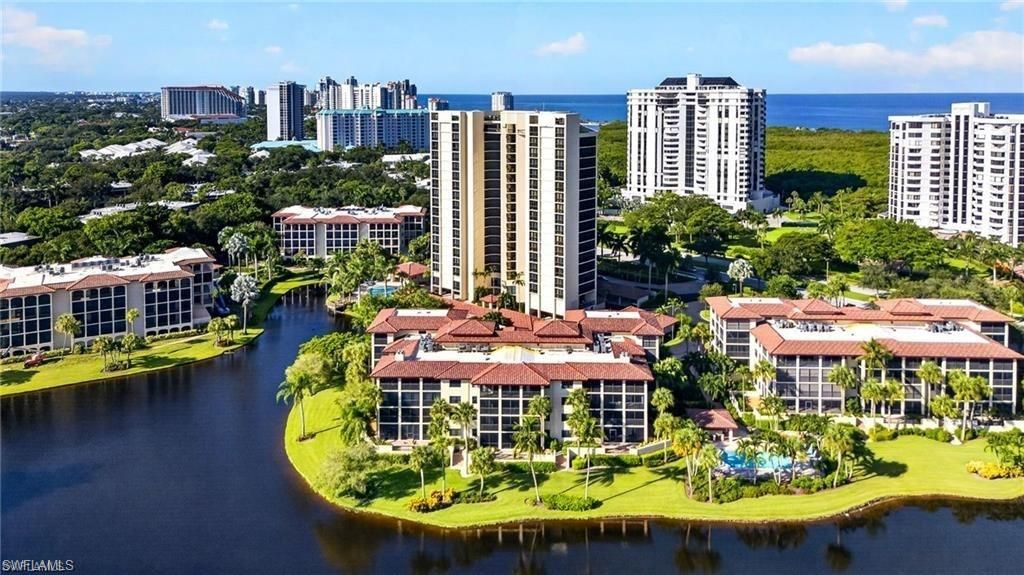 6020 Pelican Bay Blvd , Unit 402, Naples, FL 34108 Photo
