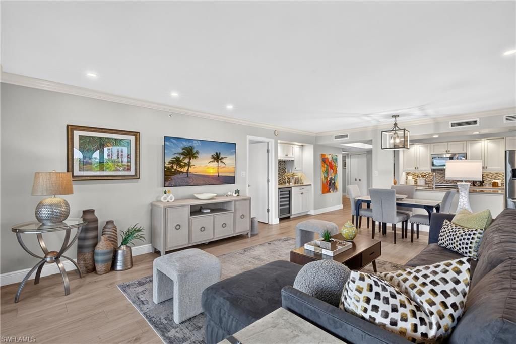 6020 Pelican Bay Blvd , Unit 402, Naples, FL 34108 Photo