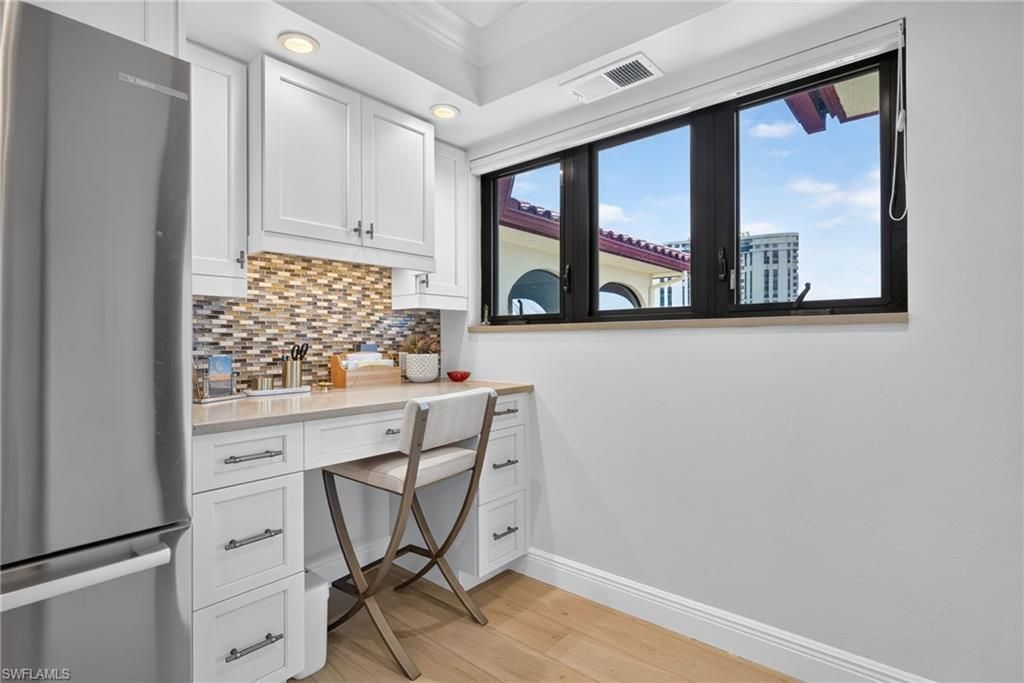 6020 Pelican Bay Blvd , Unit 402, Naples, FL 34108 Photo