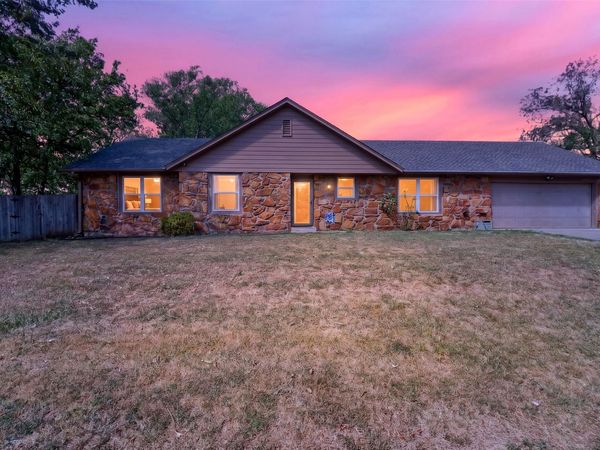 1631 Valley Parkway, Claremore, OK 74017