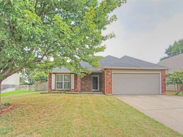 9226 E 95th Street , Tulsa, OK 74133