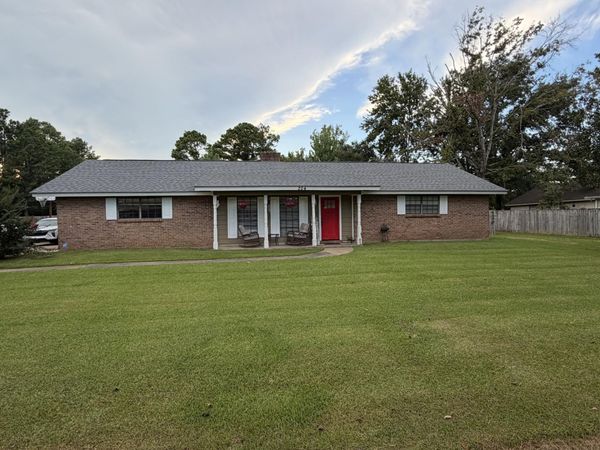 204 Westover Drive, Forest, MS 39074