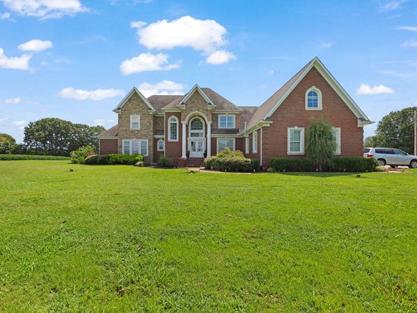 2452 State Route 77, Atwood, TN 38220
