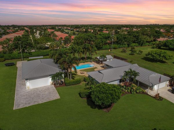 10376 W Tara Boulevard, Boynton Beach, FL 33437