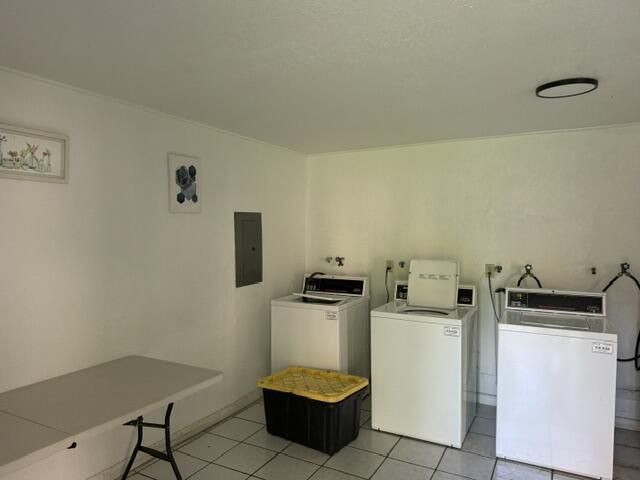 1900 W 68th Street, Unit D101, Hialeah, FL 33014 Photo