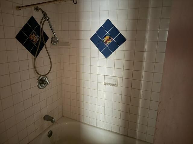 1900 W 68th Street, Unit D101, Hialeah, FL 33014 Photo