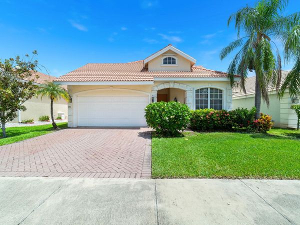 775 SW Munjack Circle, Port St. Lucie, FL 34986