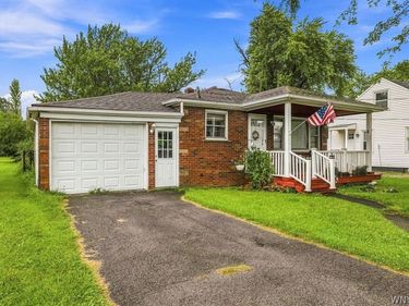7020 Packard Road, Niagara Falls, NY 14304