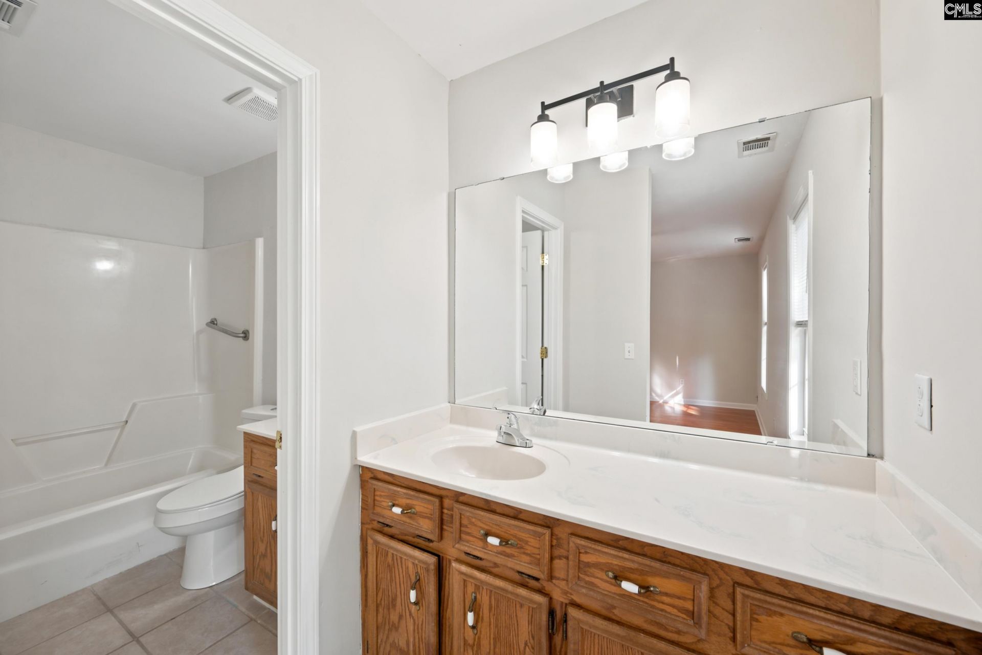 400 Laurel Drive Photo 26
