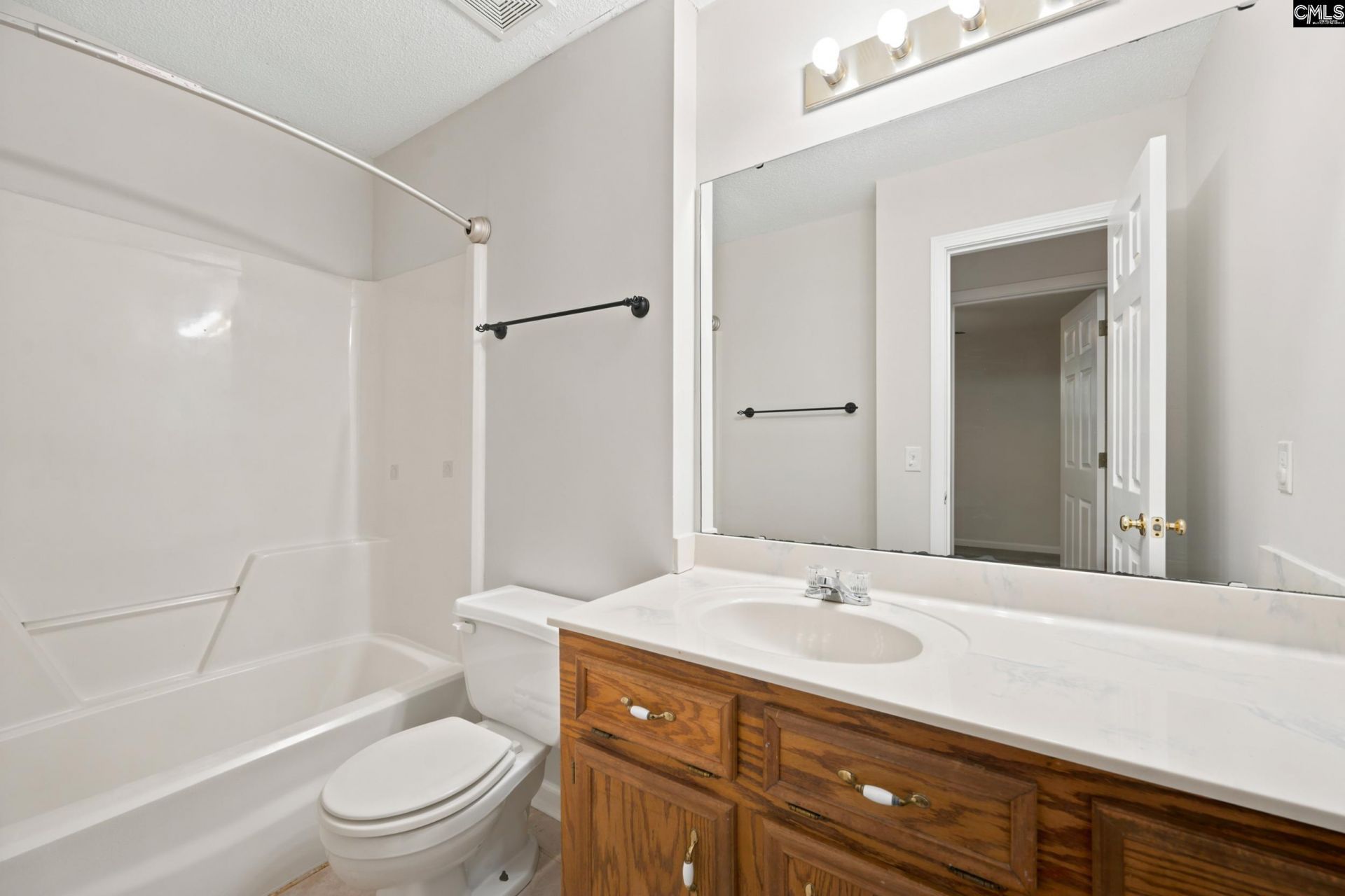 400 Laurel Drive Photo 32