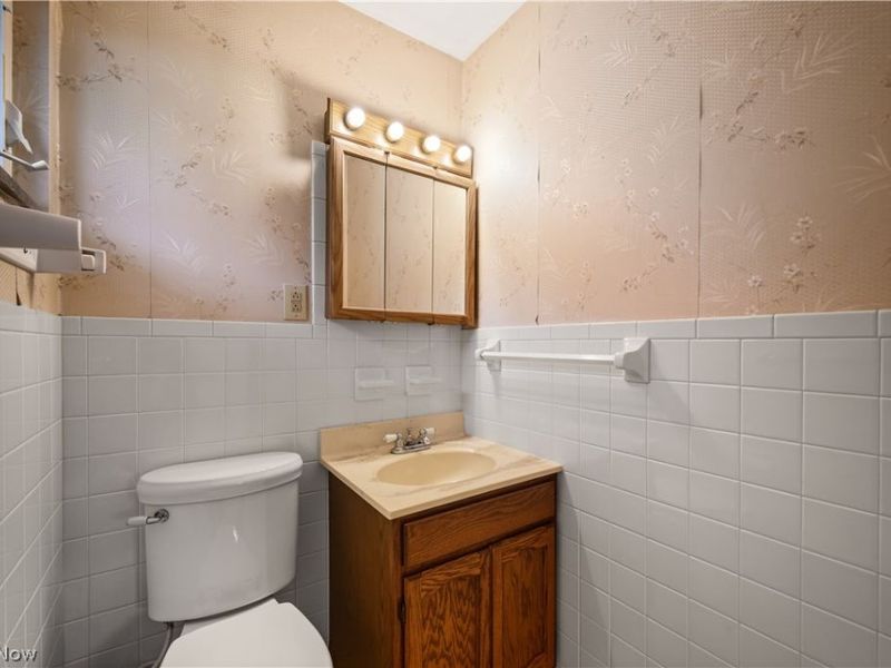 2130 Mctaggert Street, Belpre, OH 45714 Photo 42
