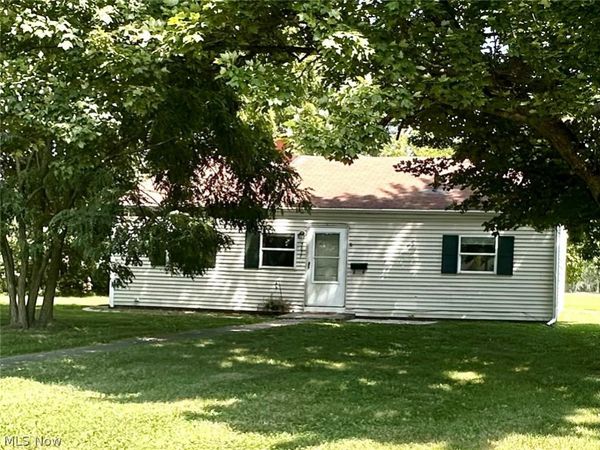 3877 Tacoma Avenue , Lorain, OH 44055