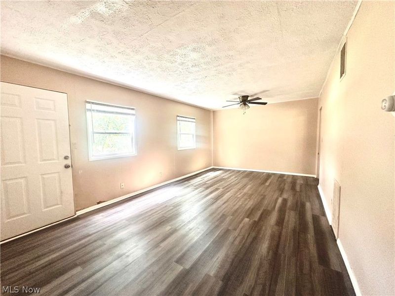 3877 Tacoma Avenue, Lorain, OH 44055 Photo 2