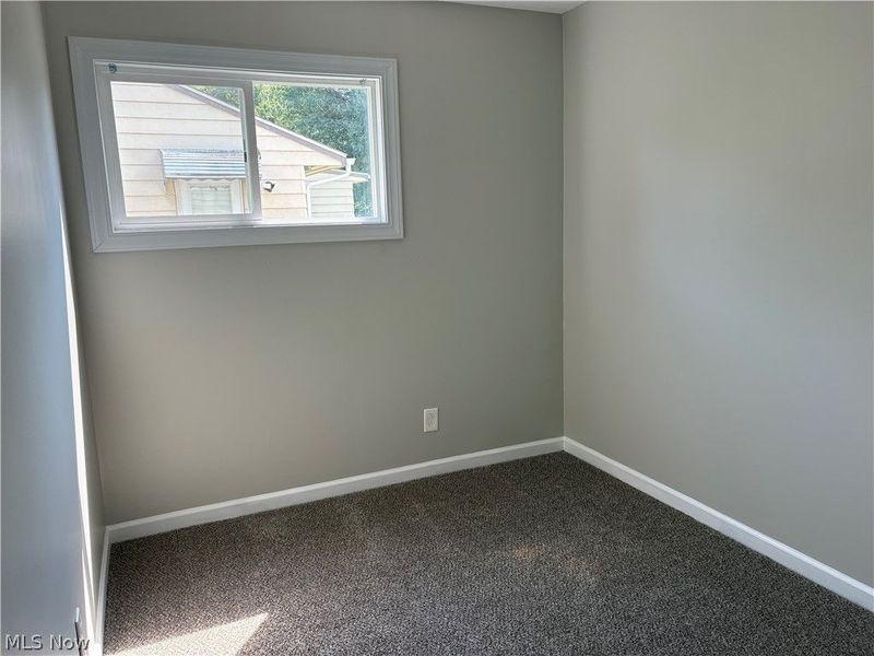 912 East Drive, Sheffield Lake, OH 44054 Photo 23