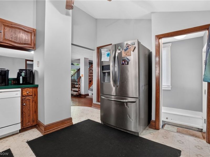6187 Larkhall Drive, Madison, OH 44057 Photo 9