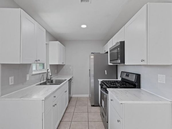 1407 Avebury CIR, Unit A, Austin, TX 78753