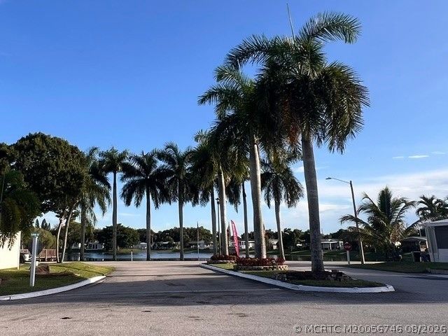 40 Plantation Boulevard, Lake Worth, FL 33467 Photo